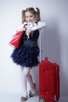 Dayana travels light!