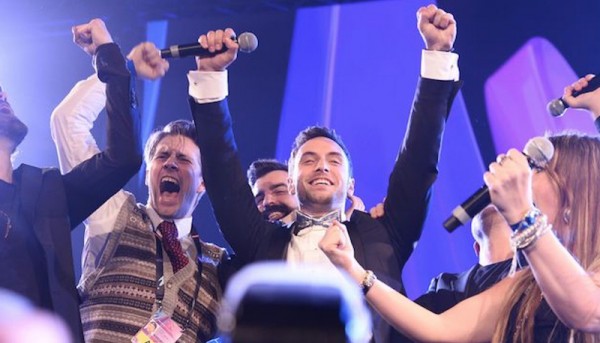 Måns Zelmerlöw: “Heroes” clocks 10 million Spotify streams, 40 days at