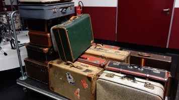 wiener stadthalle eurovision 2015 suitcases