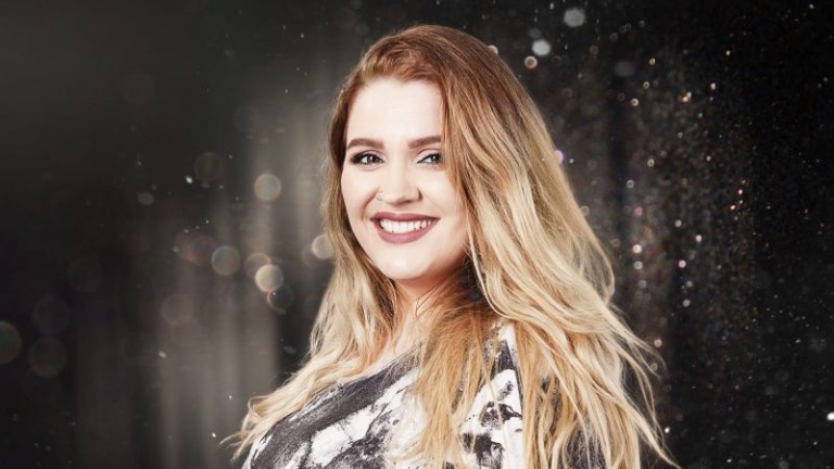 Iceland's Elísabet with "Again" (Wiwi Jury Review)