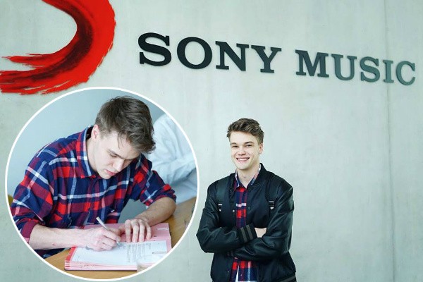 Mikolas Josef Czech Republic Eurovision 2018 Lie To Me Record Deal Sony